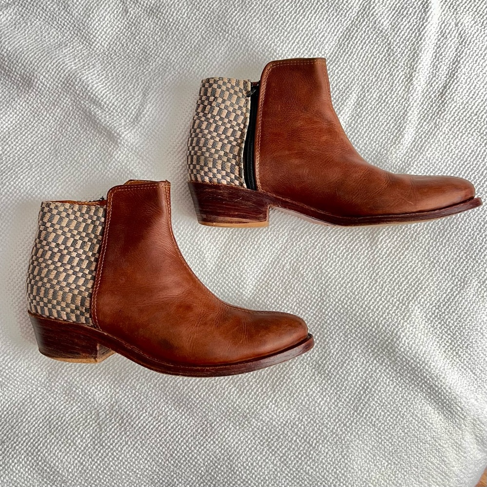 The Root Collective Espe Handmade Ankle Boots || Brown Leather || Womens 8